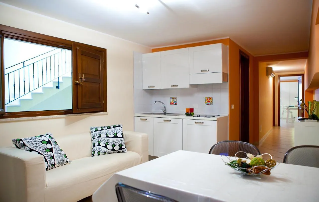 ** Apart Otel Palazzo Ossuna Trapani İtalya