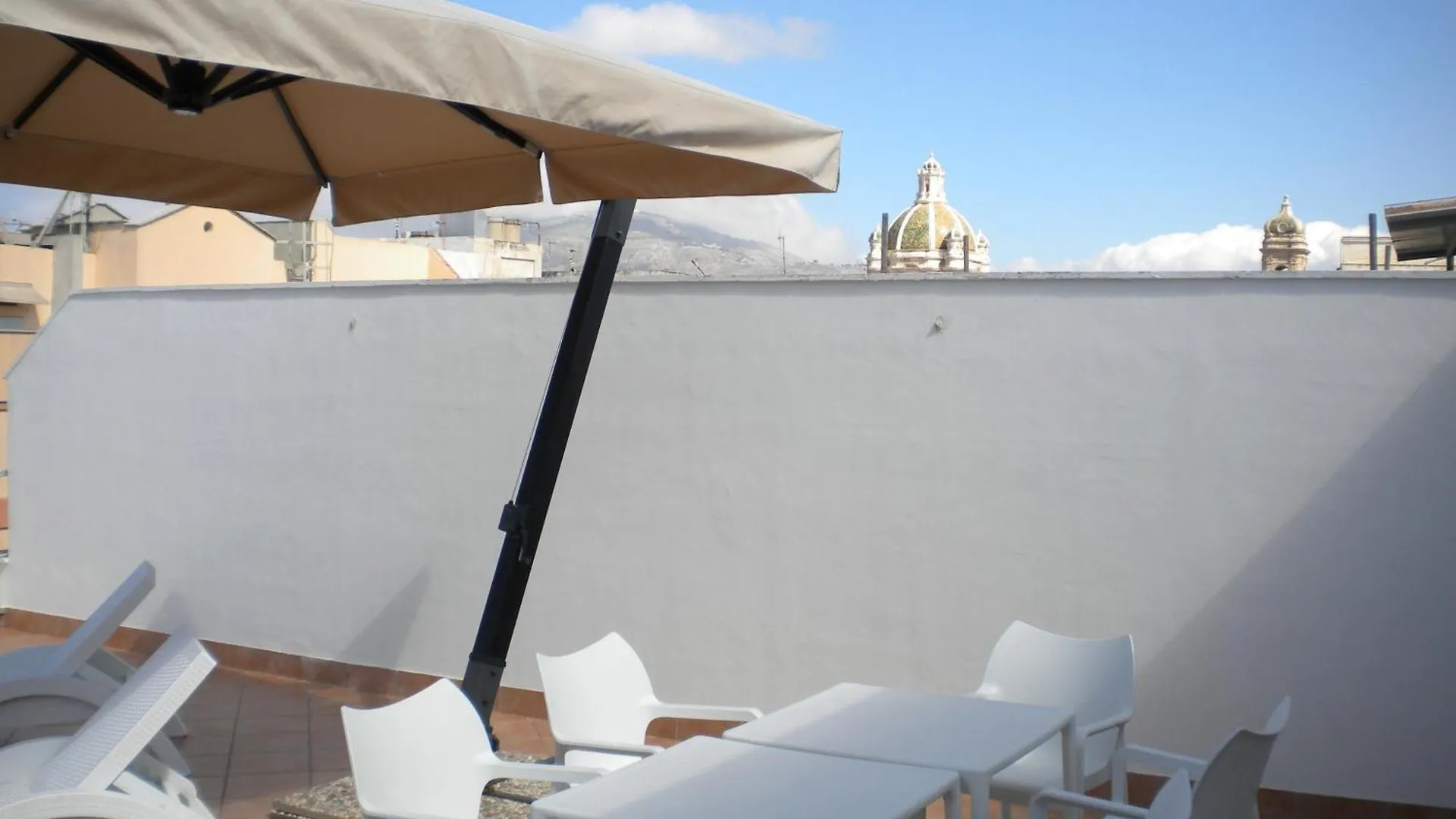 Palazzo Ossuna Trapani 2*,  Olaszország