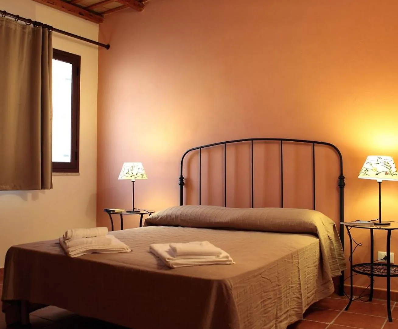 Palazzo Ossuna Trapani Apartmanhotel