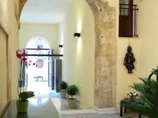 Palazzo Ossuna Trapani Apartmanhotel